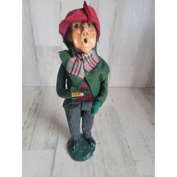 Byer's Choice 1981 plaid glasses caroler man xmas figure - Picture 1 of 9
